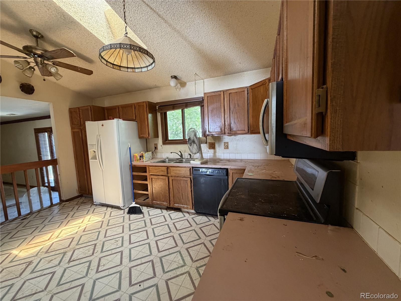 MLS Image #7 for 1674  saulsbury court,loveland, Colorado