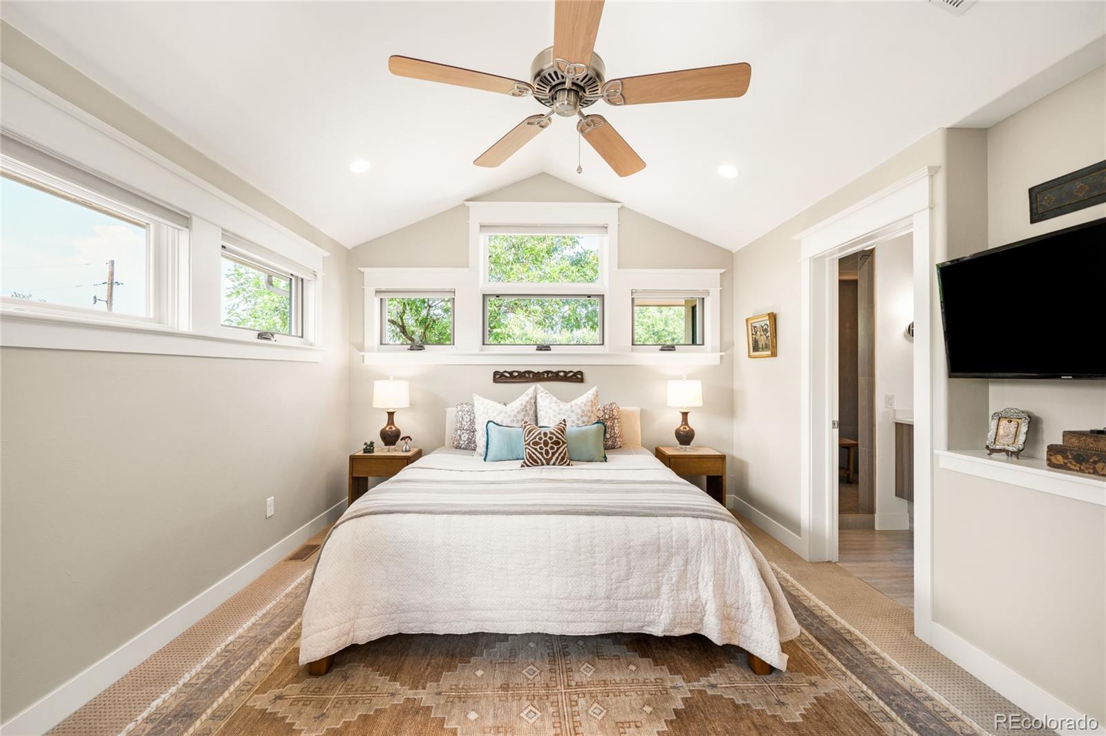 MLS Image #24 for 925 s emerson street,denver, Colorado