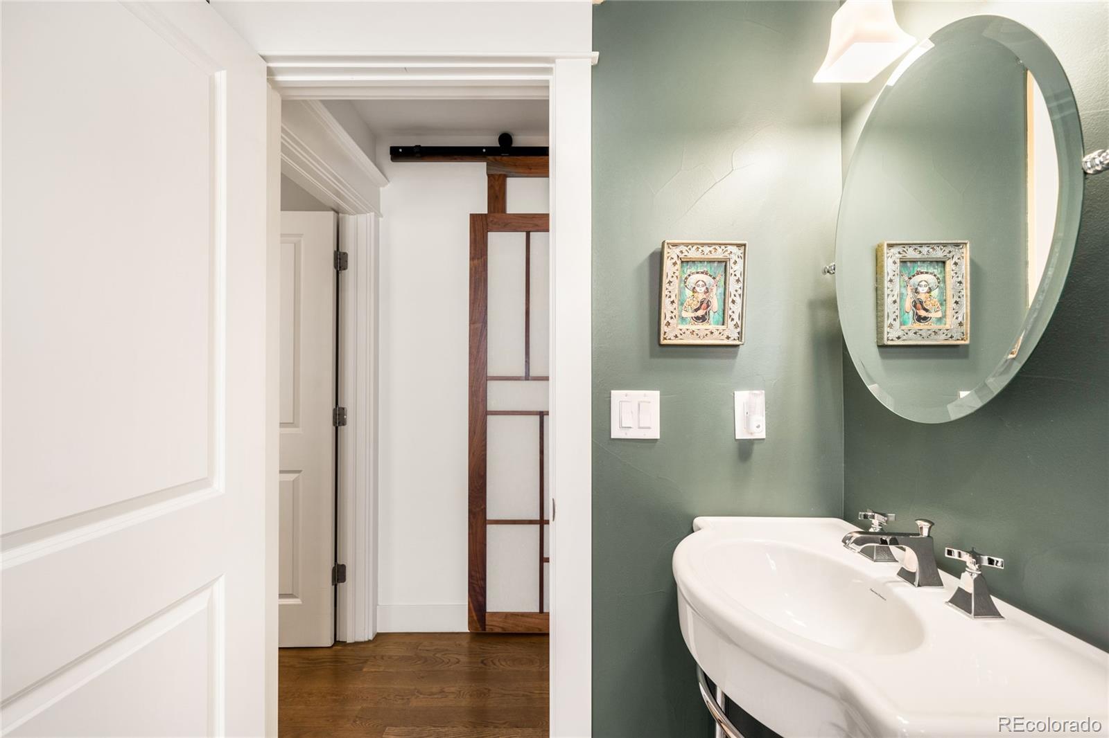 MLS Image #35 for 925 s emerson street,denver, Colorado