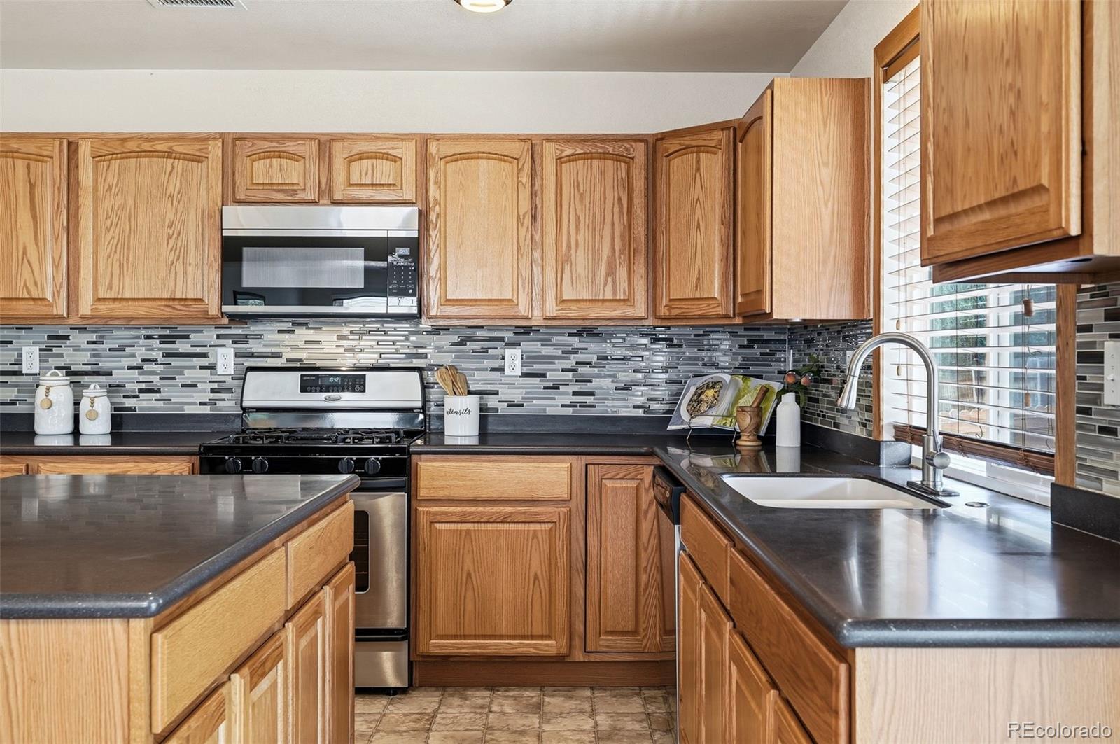 MLS Image #15 for 15642 e 98th place,commerce city, Colorado