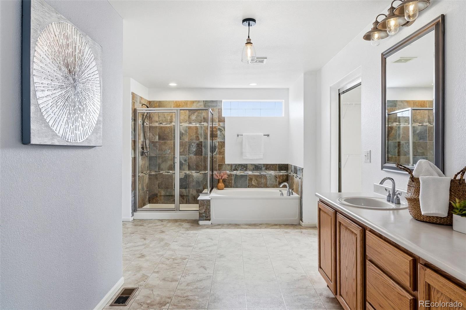 MLS Image #36 for 15642 e 98th place,commerce city, Colorado
