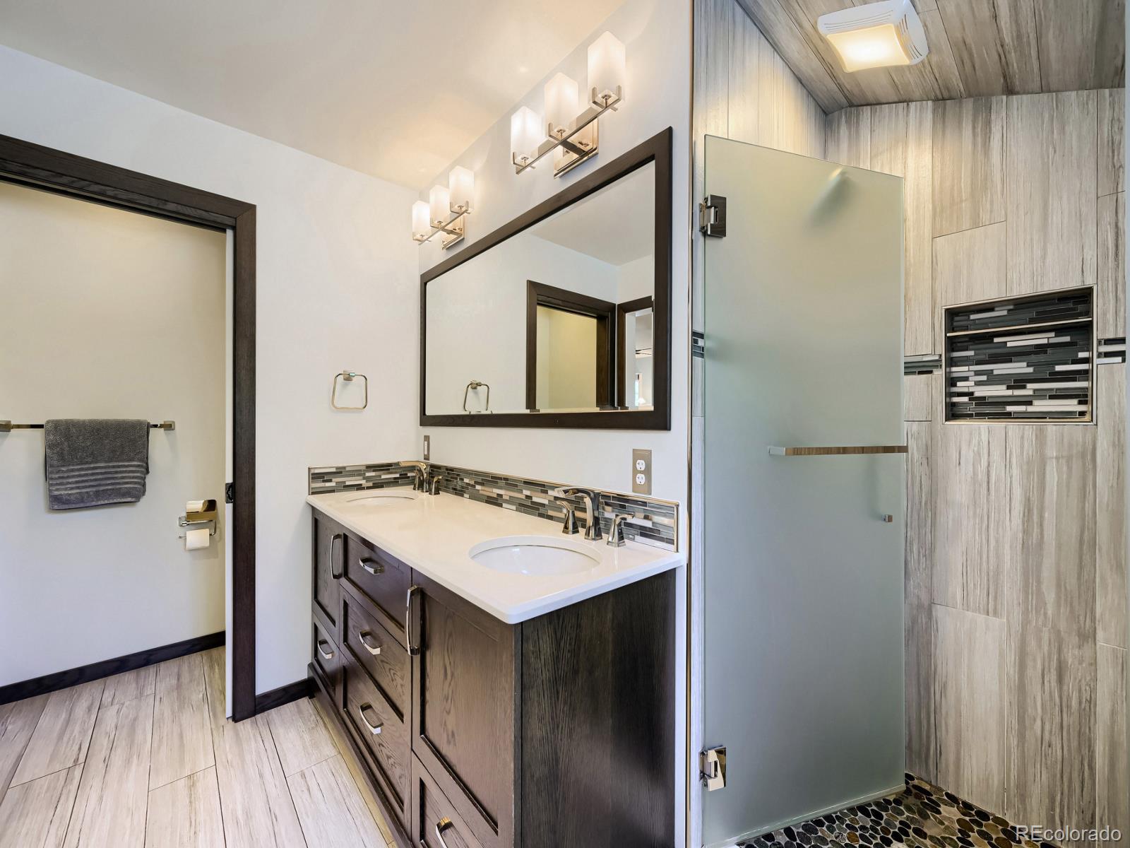 MLS Image #19 for 6767 e dartmouth avenue,denver, Colorado