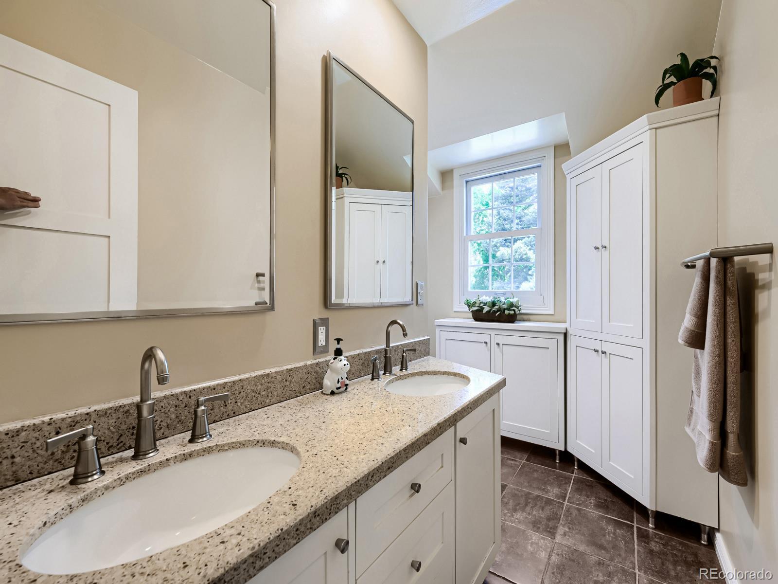 MLS Image #22 for 6767 e dartmouth avenue,denver, Colorado
