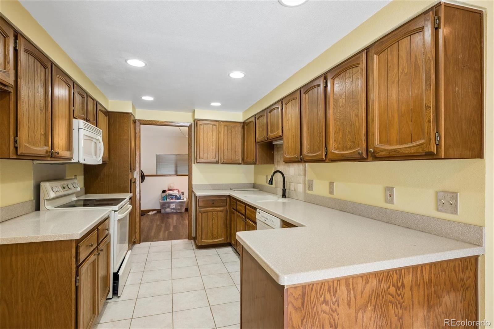MLS Image #8 for 3007 e long circle s  ,littleton, Colorado