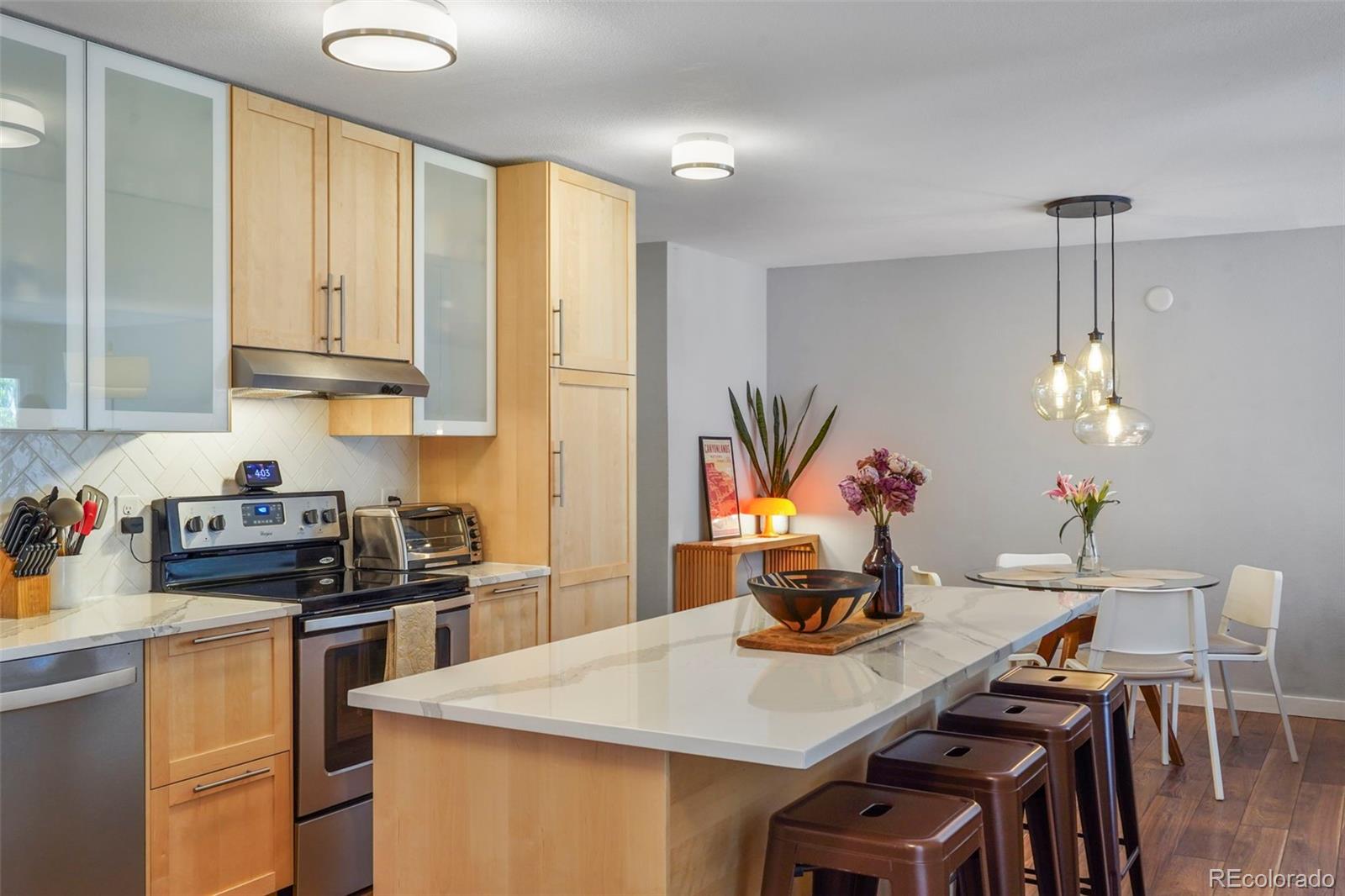 MLS Image #9 for 700 n washington street 205,denver, Colorado