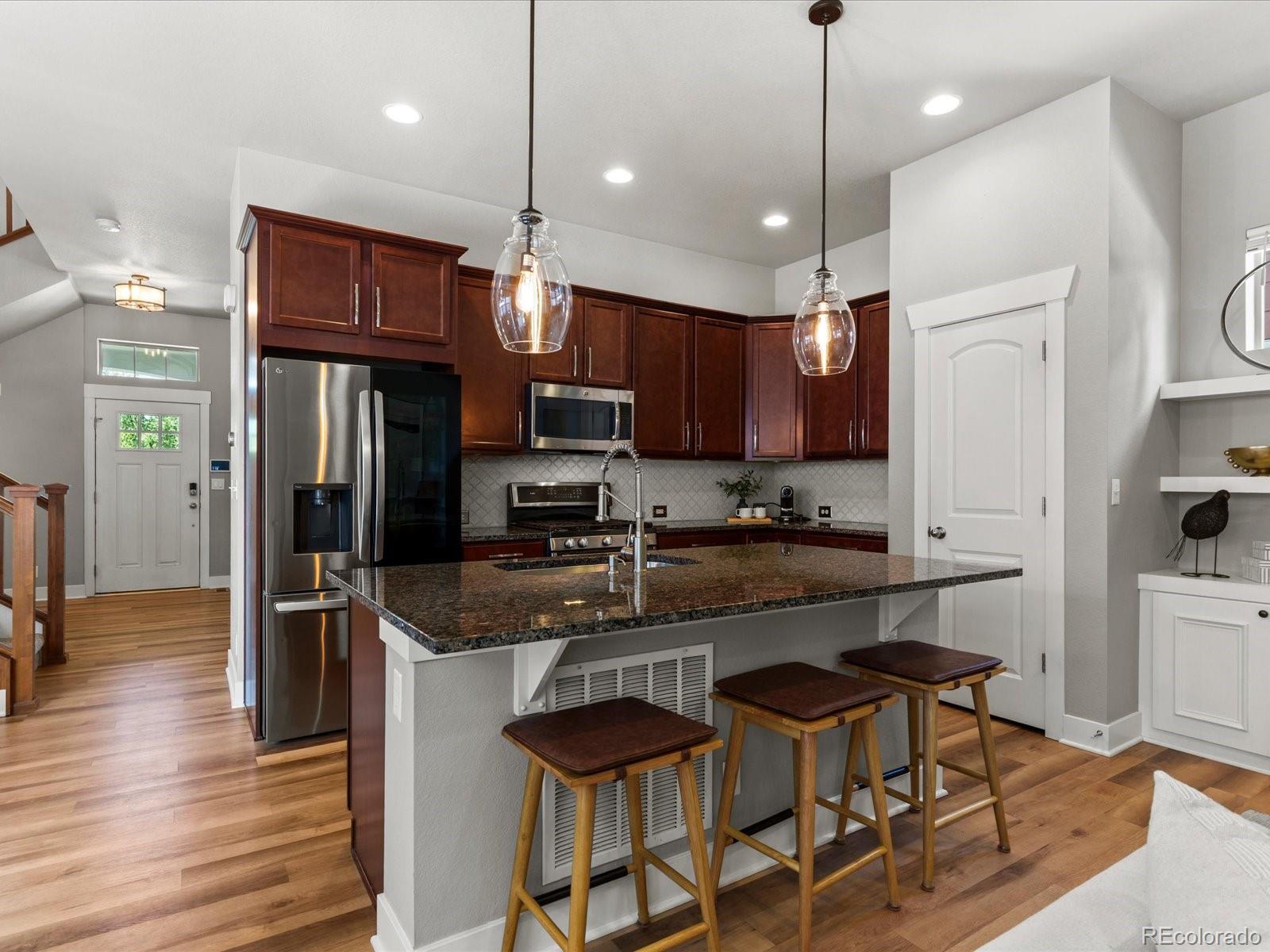 MLS Image #10 for 8698 e 54th place,denver, Colorado