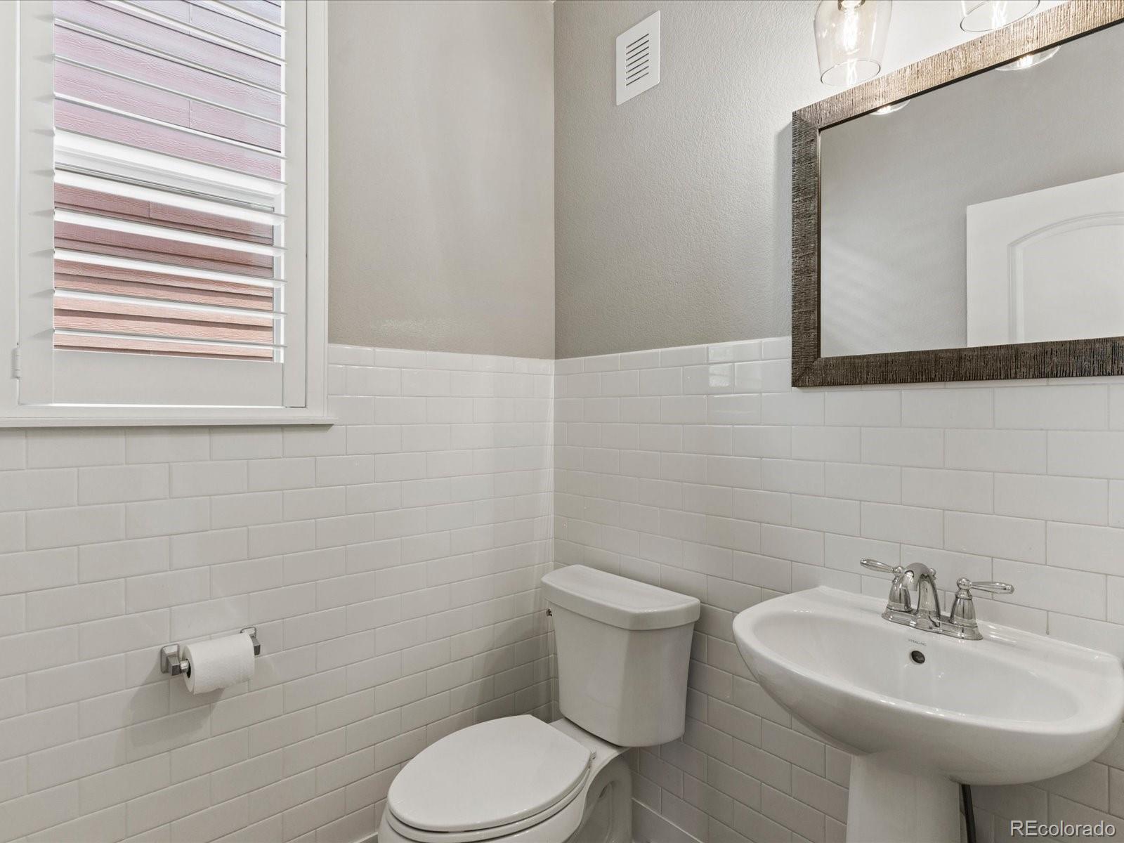 MLS Image #13 for 8698 e 54th place,denver, Colorado