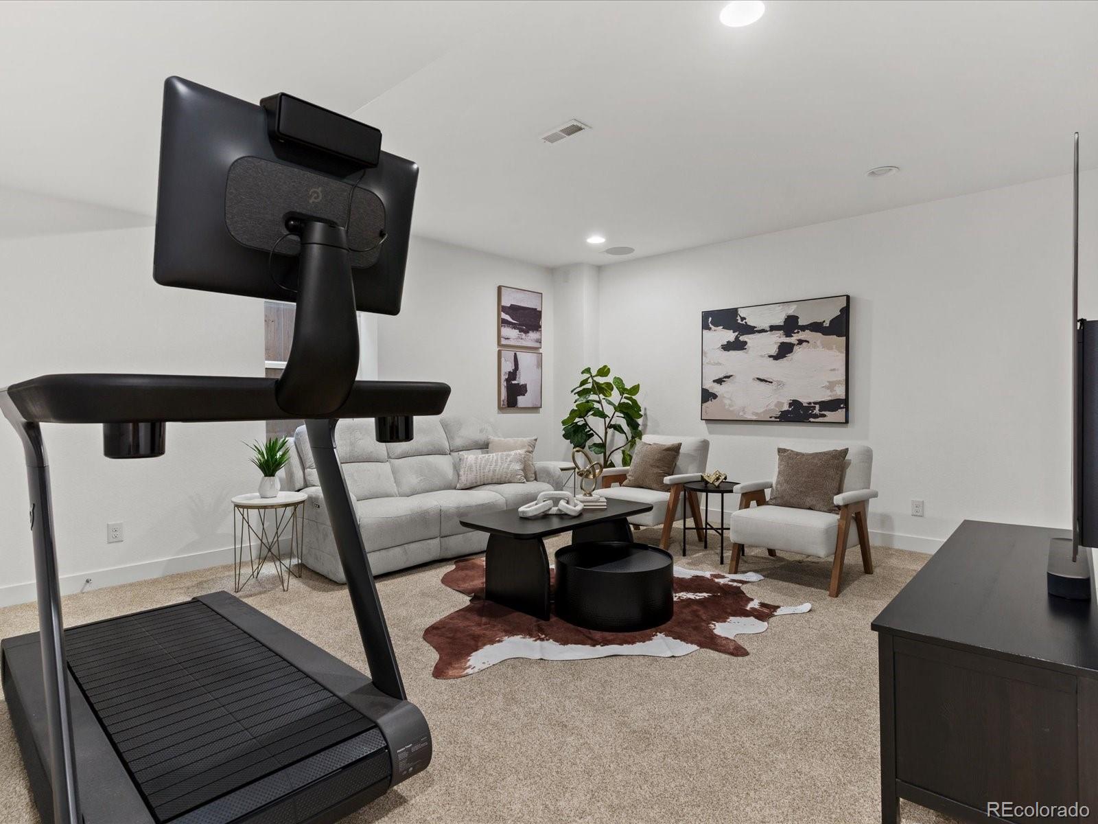 MLS Image #23 for 8698 e 54th place,denver, Colorado