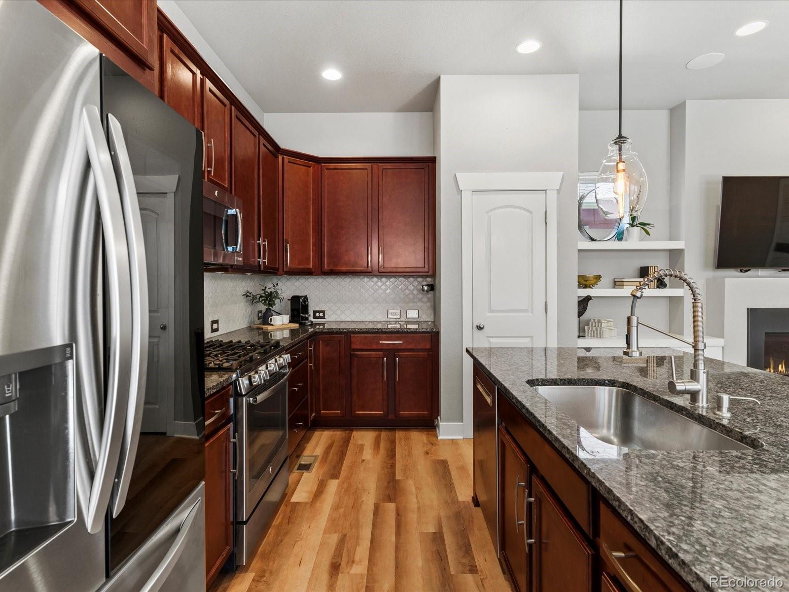 MLS Image #8 for 8698 e 54th place,denver, Colorado