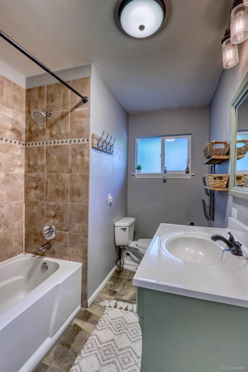 MLS Image #13 for 4945 w amherst avenue,denver, Colorado