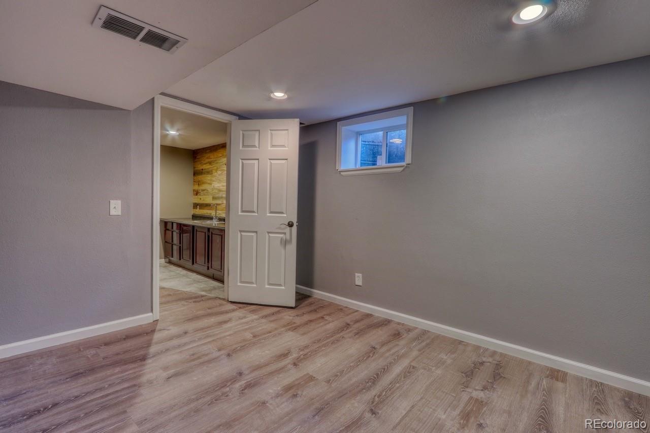 MLS Image #31 for 4945 w amherst avenue,denver, Colorado