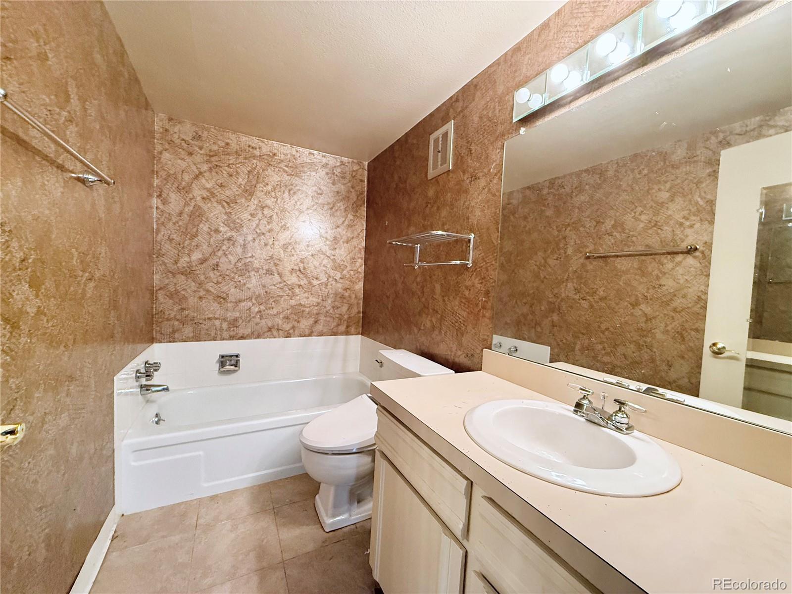 MLS Image #11 for 6495 e happy canyon road 156,denver, Colorado