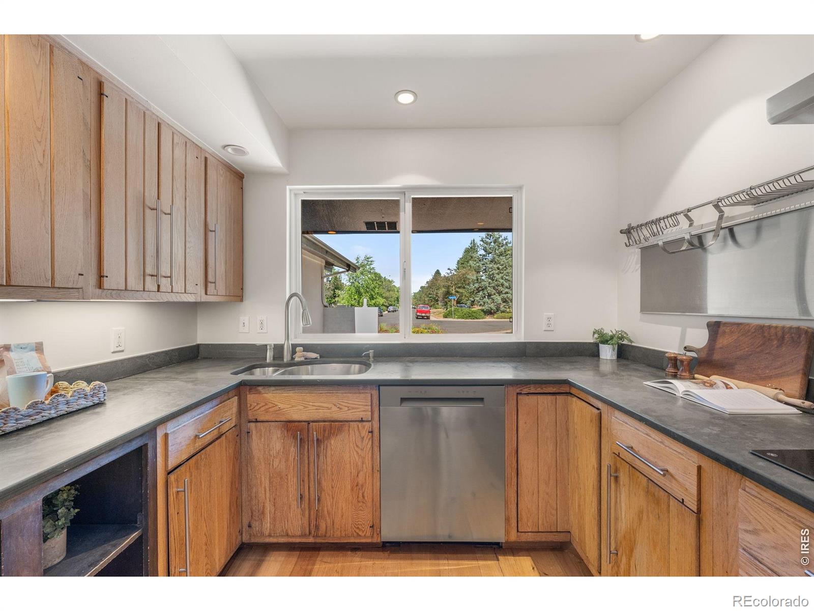 MLS Image #22 for 903  cypress drive,boulder, Colorado