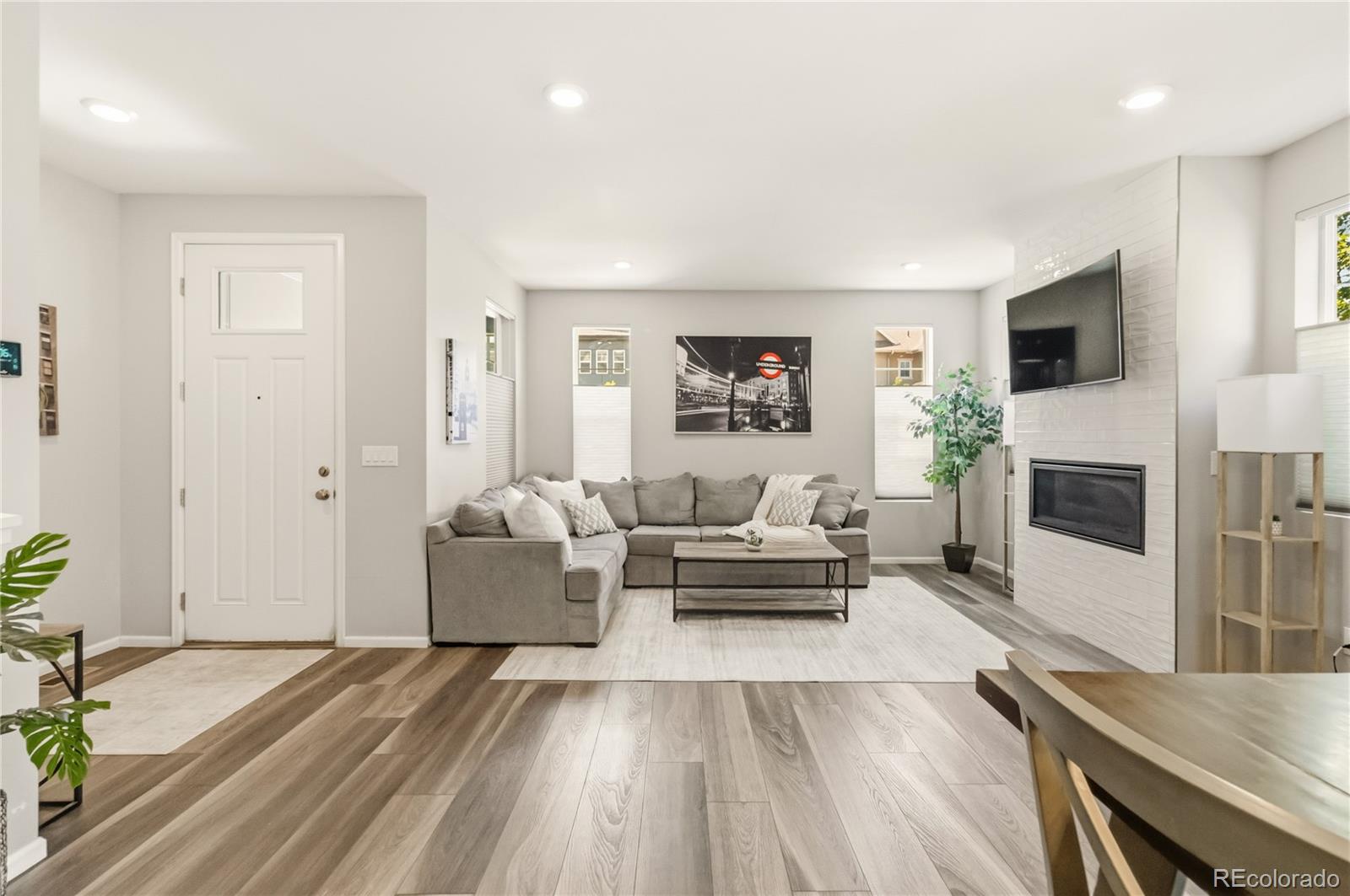 MLS Image #2 for 5676  dayton street,denver, Colorado