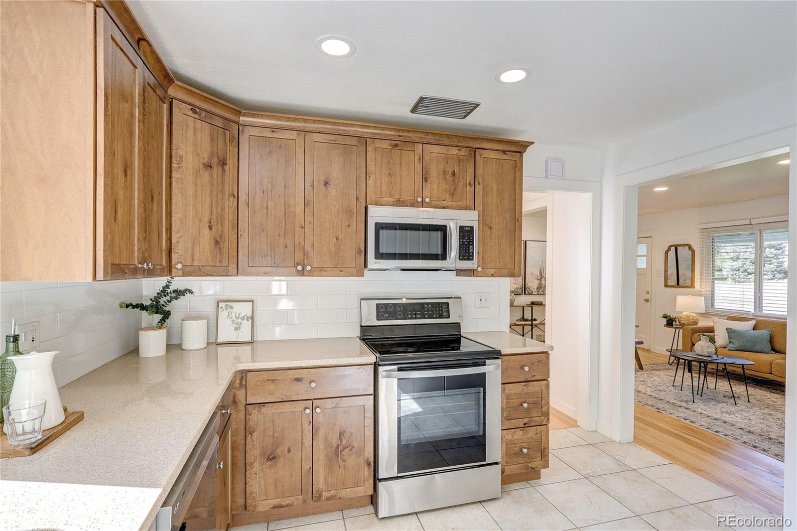 MLS Image #19 for 2861 s holly place,denver, Colorado