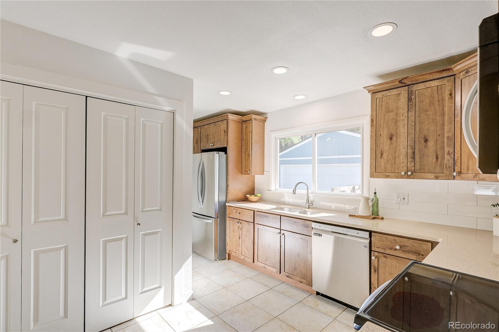 MLS Image #21 for 2861 s holly place,denver, Colorado