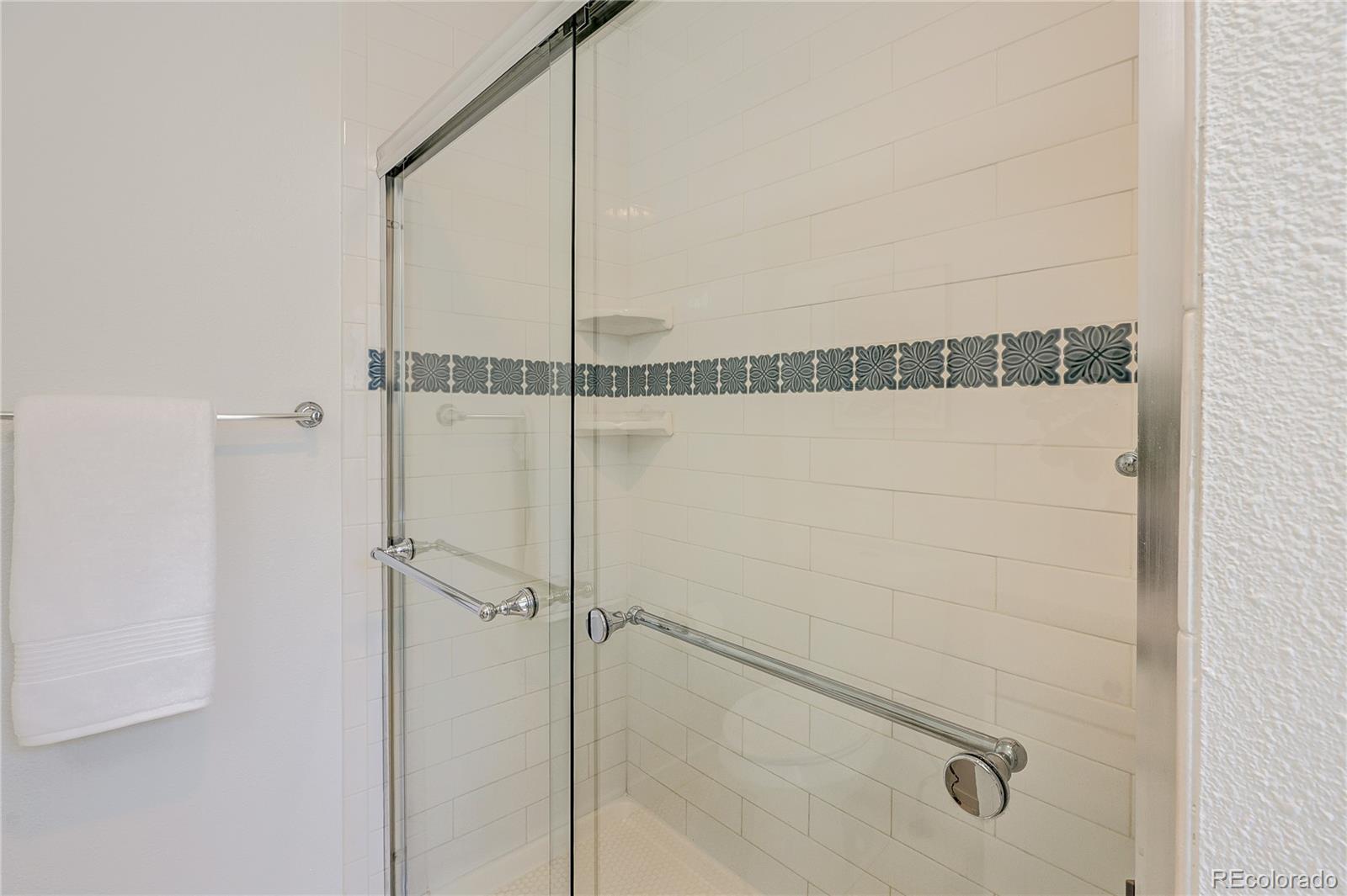 MLS Image #33 for 2861 s holly place,denver, Colorado