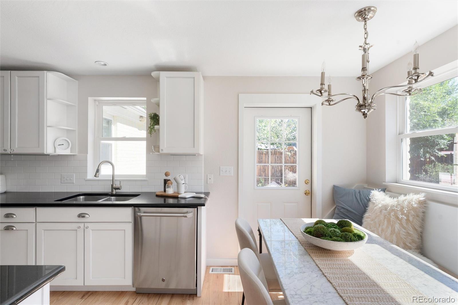 MLS Image #11 for 912  pontiac street,denver, Colorado