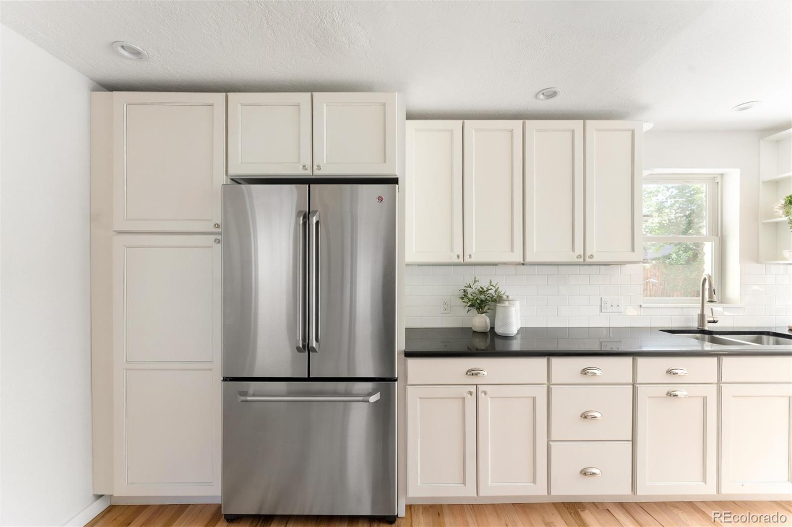MLS Image #6 for 912  pontiac street,denver, Colorado