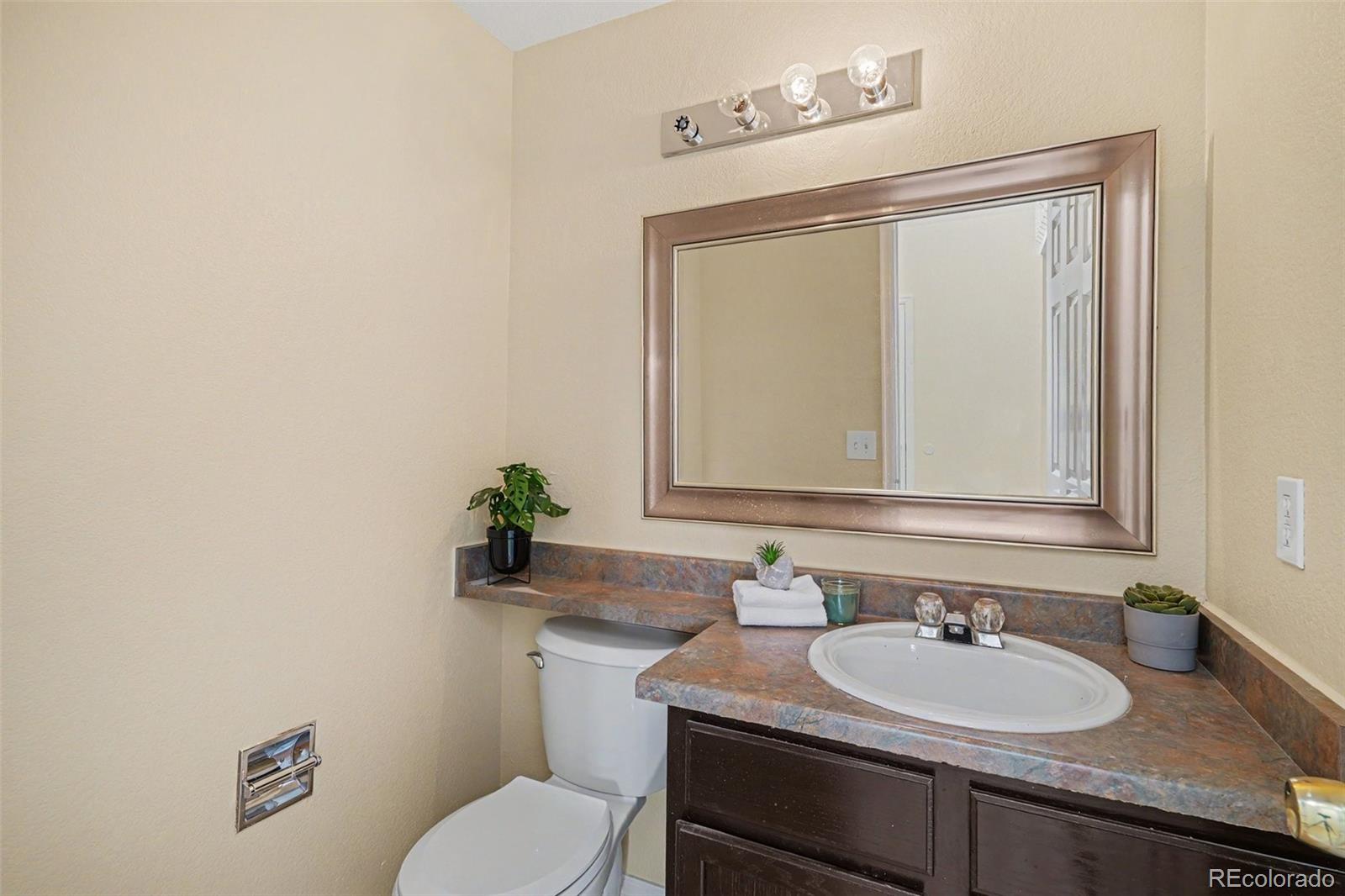 MLS Image #11 for 5333 s ukraine way,aurora, Colorado
