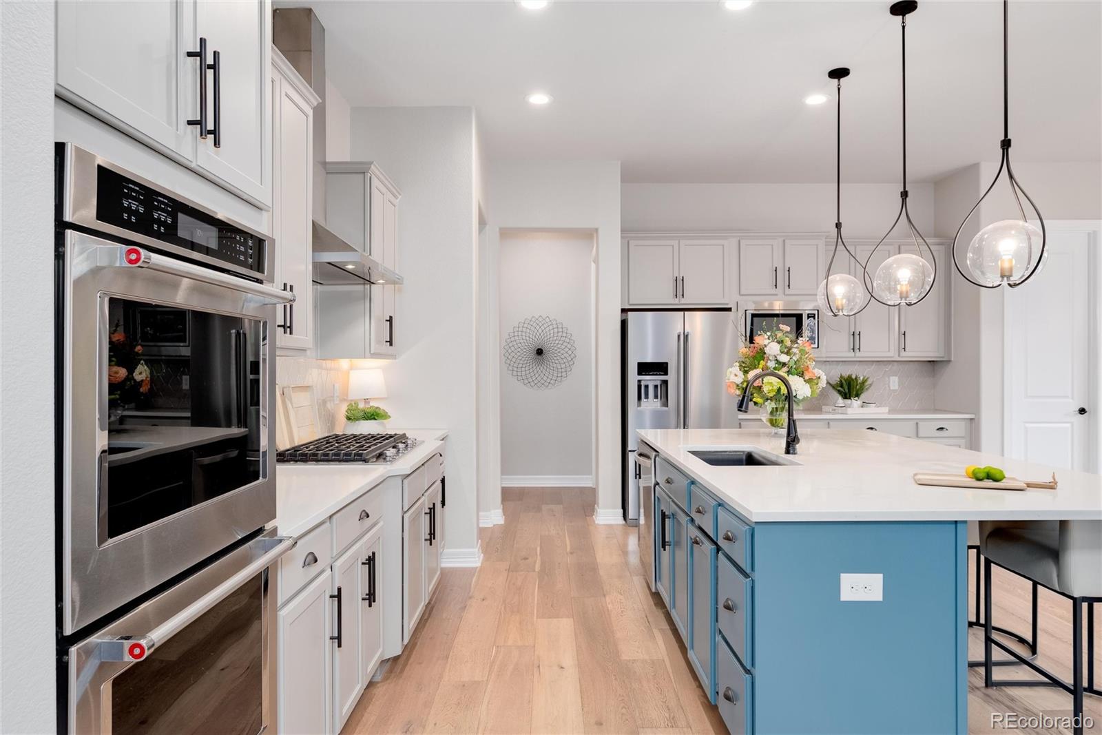 MLS Image #19 for 27500 e lakeview drive,aurora, Colorado