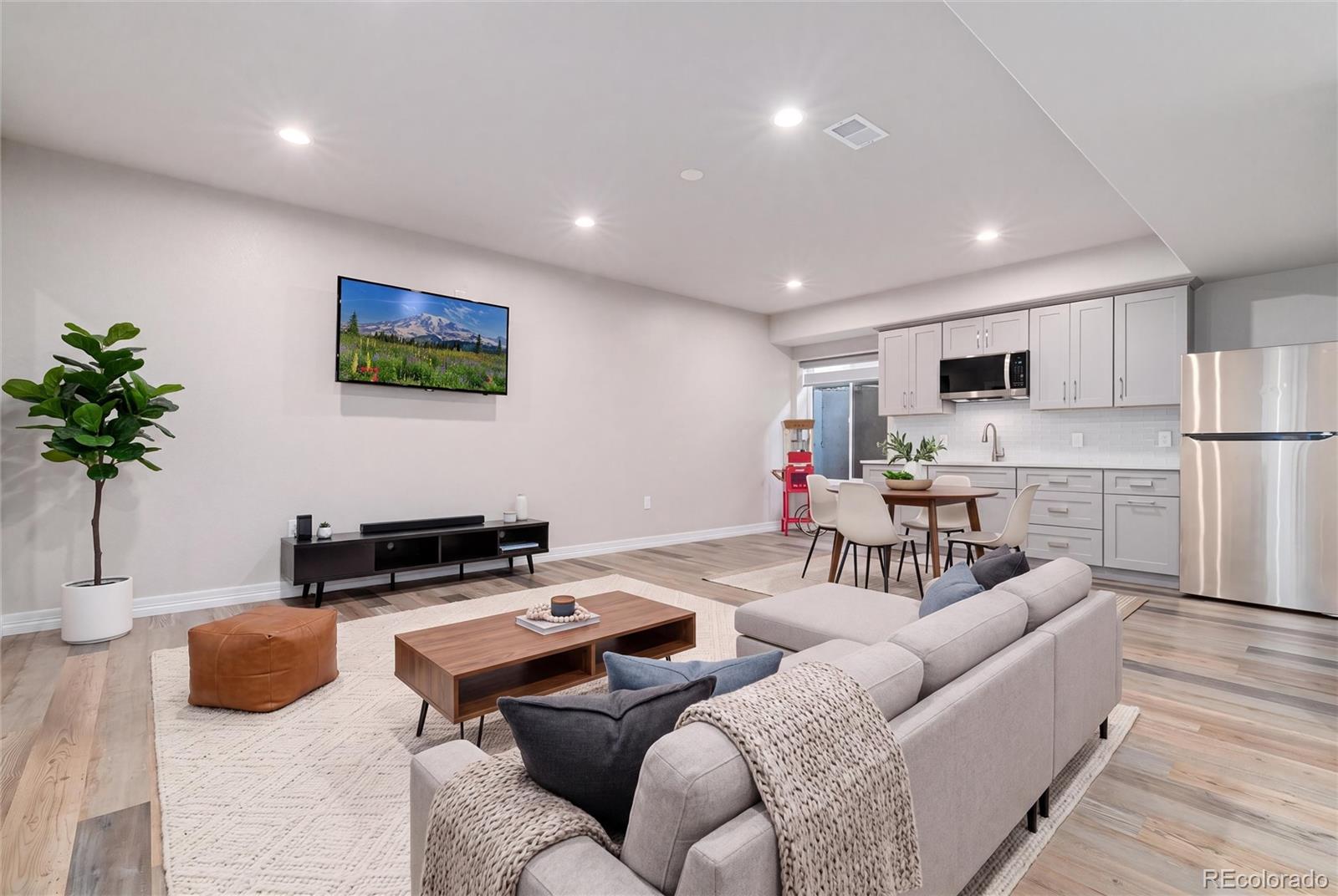 MLS Image #34 for 27500 e lakeview drive,aurora, Colorado