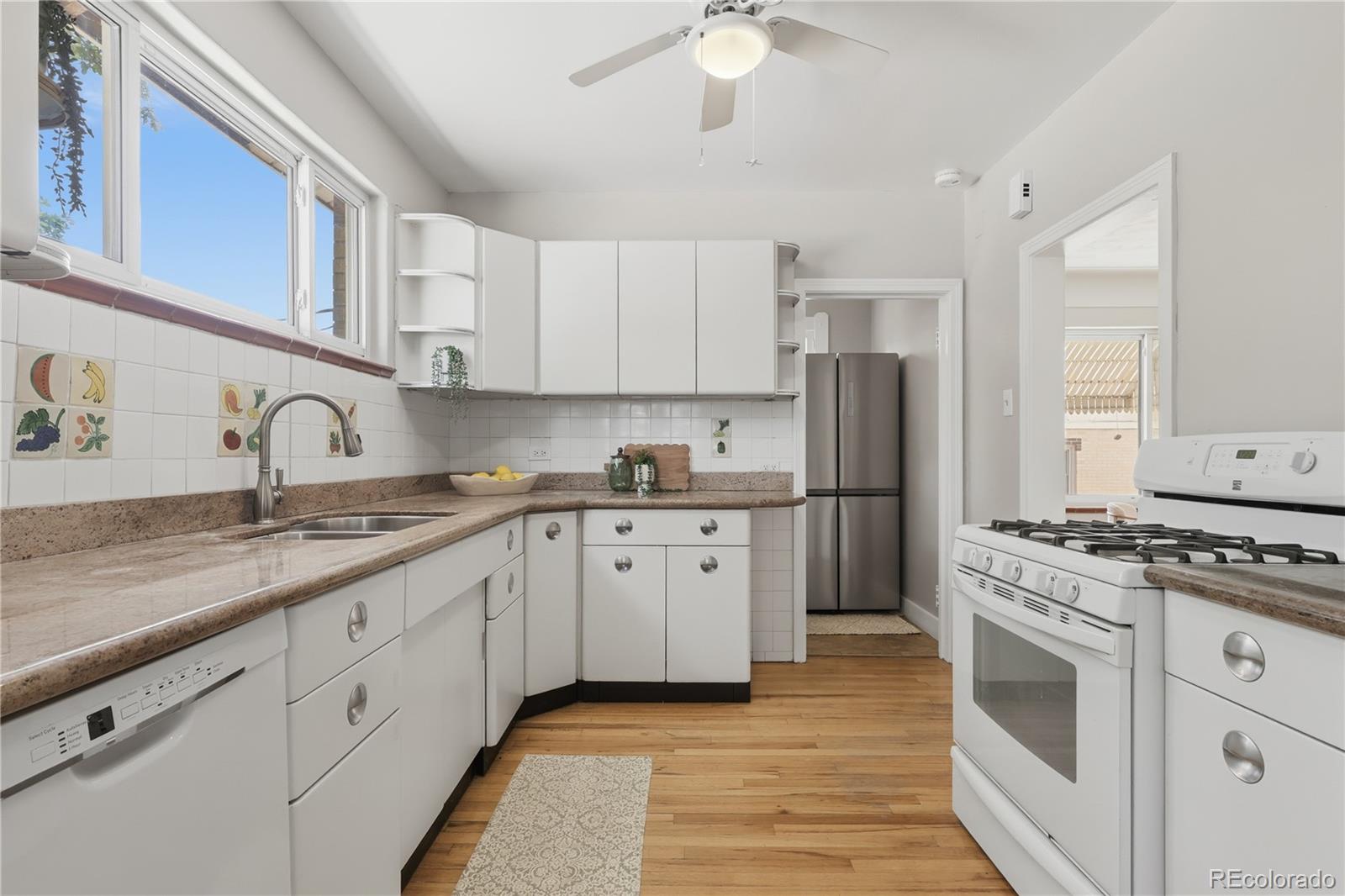 MLS Image #14 for 2854  vrain street,denver, Colorado
