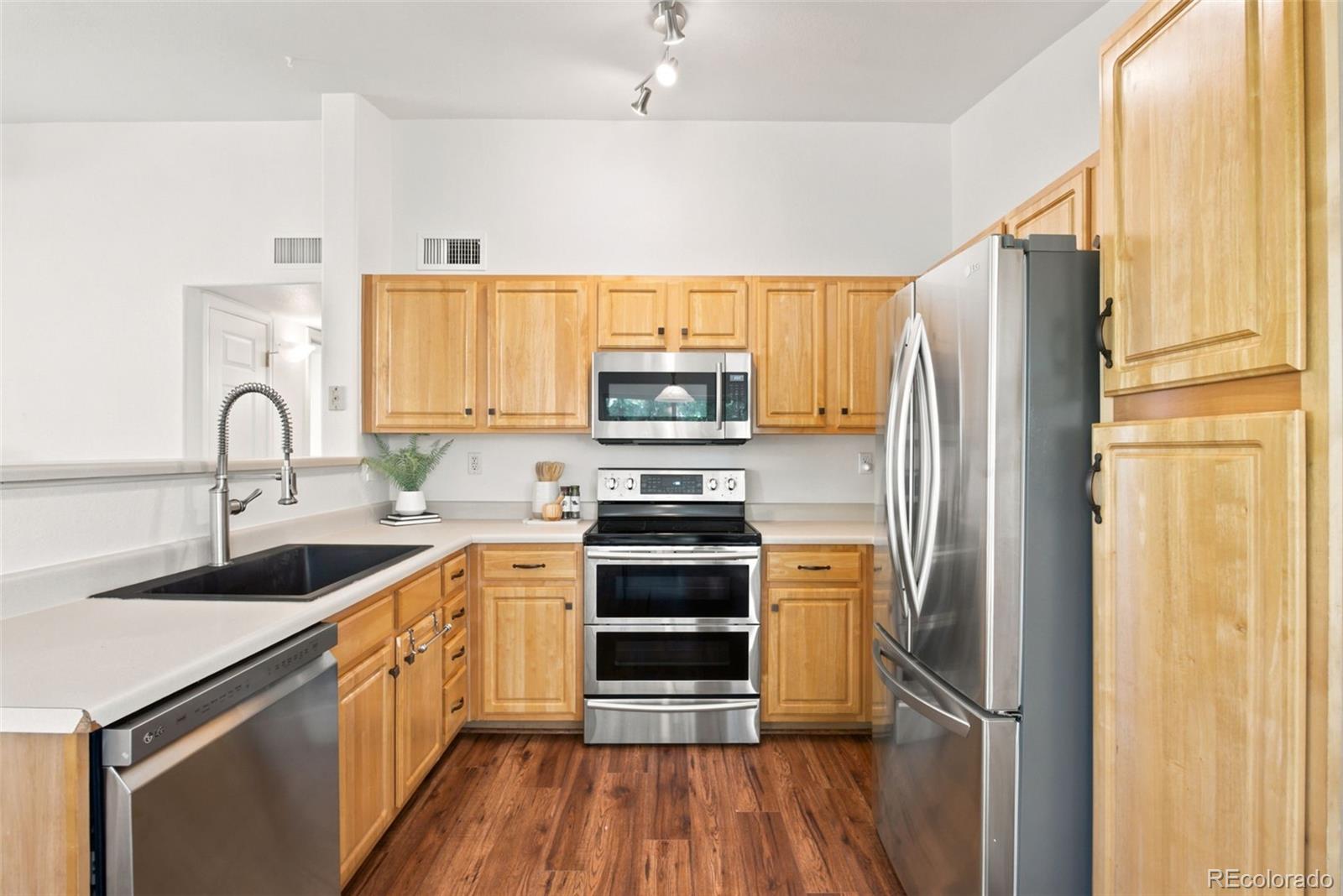 MLS Image #5 for 4747 s balsam way 20-203,littleton, Colorado