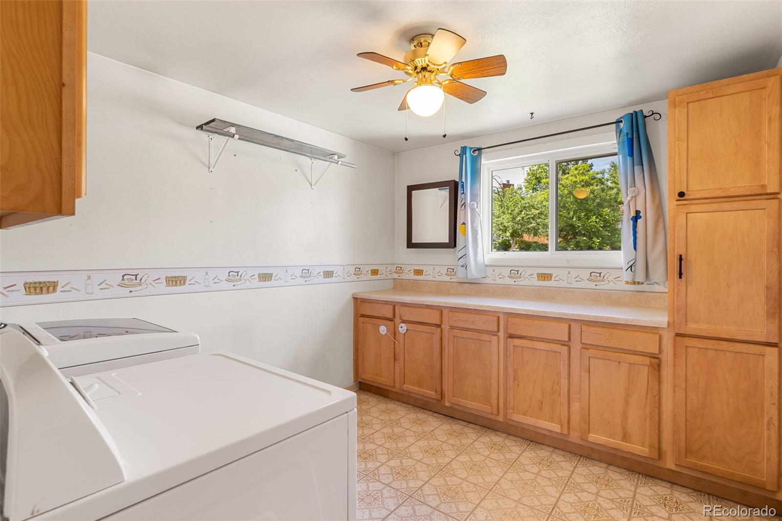 MLS Image #18 for 2554  sierra drive,colorado springs, Colorado