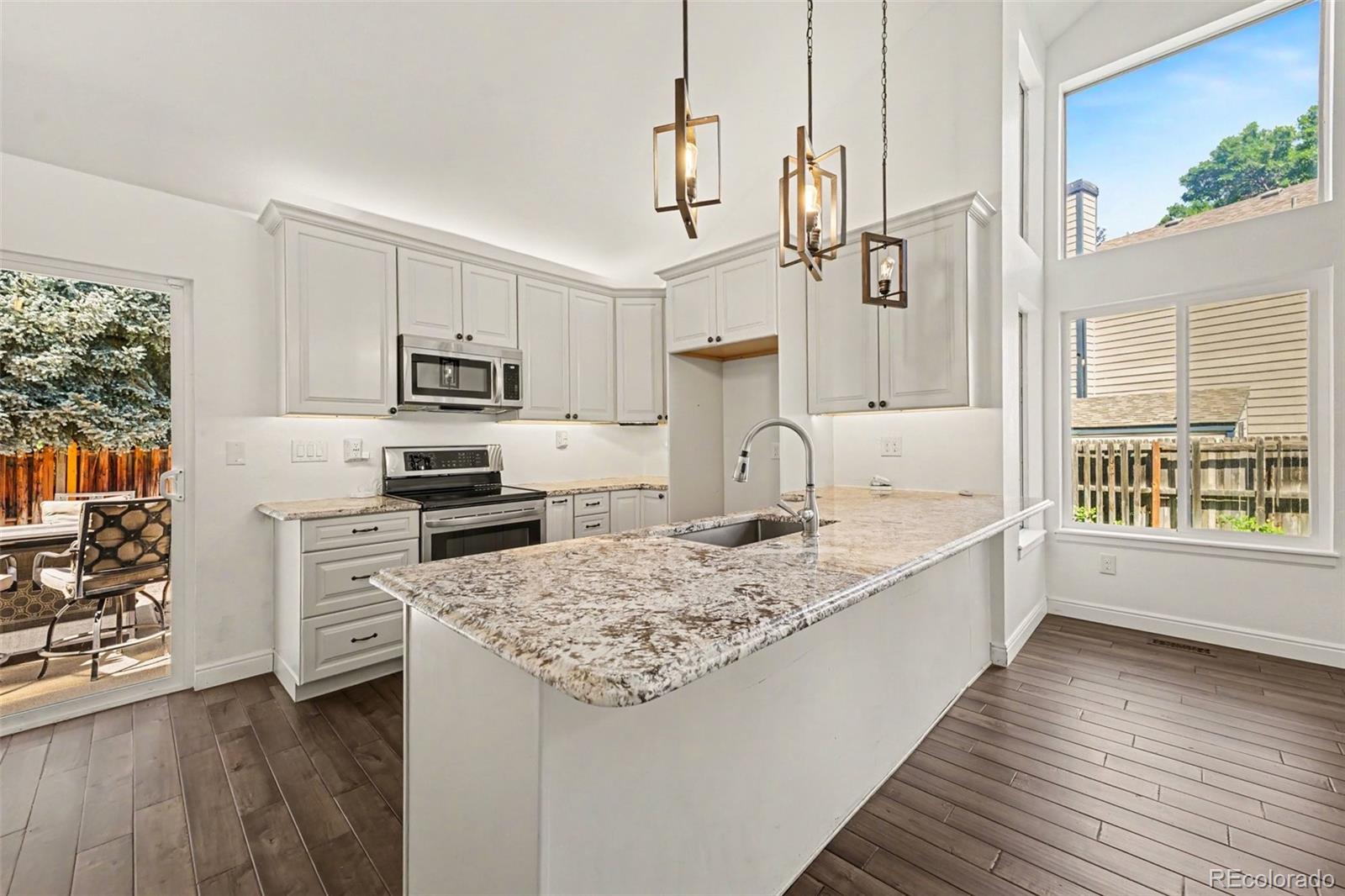 MLS Image #10 for 6589 w oregon avenue,lakewood, Colorado