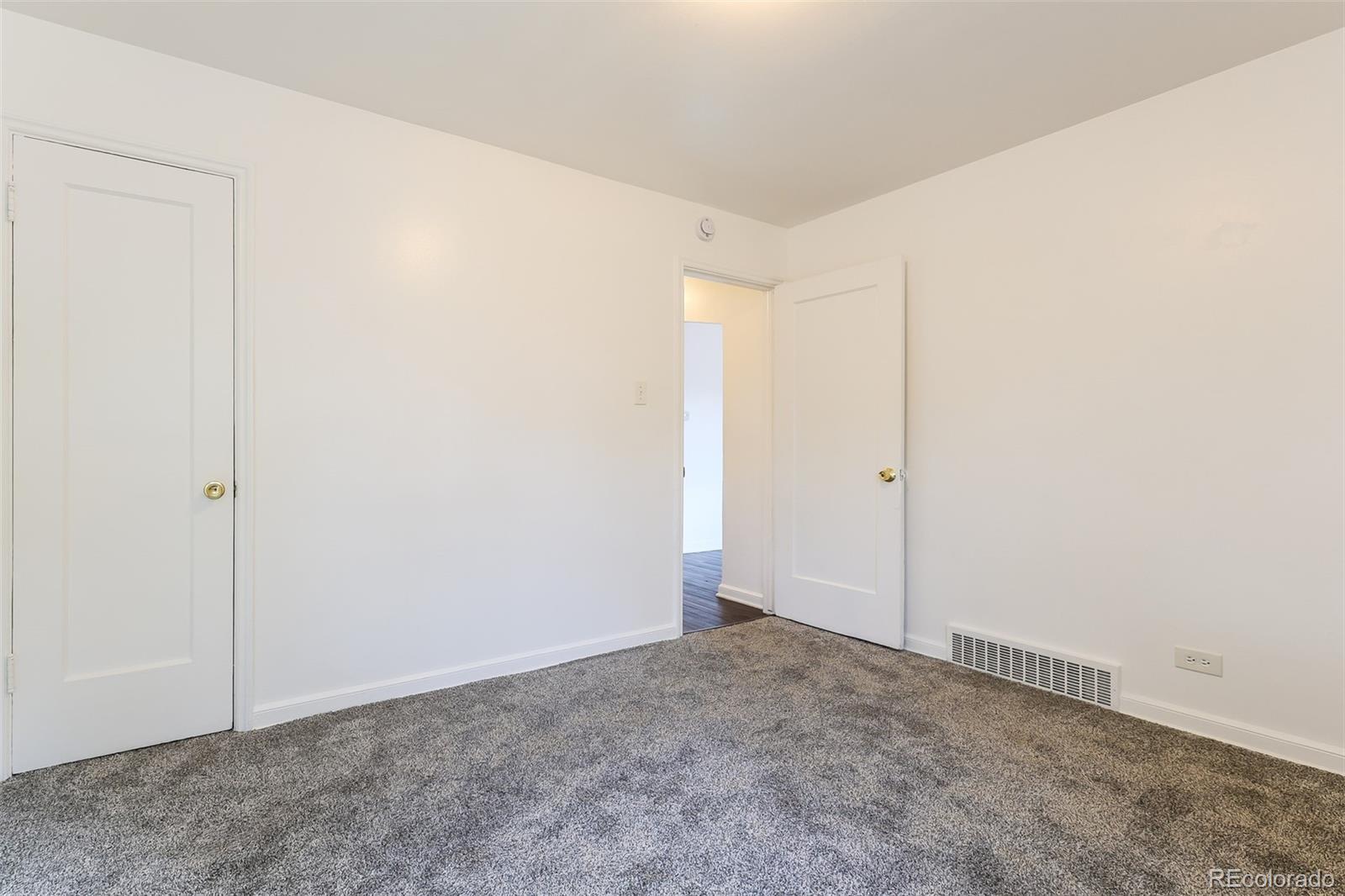 MLS Image #11 for 1616  newark street,aurora, Colorado