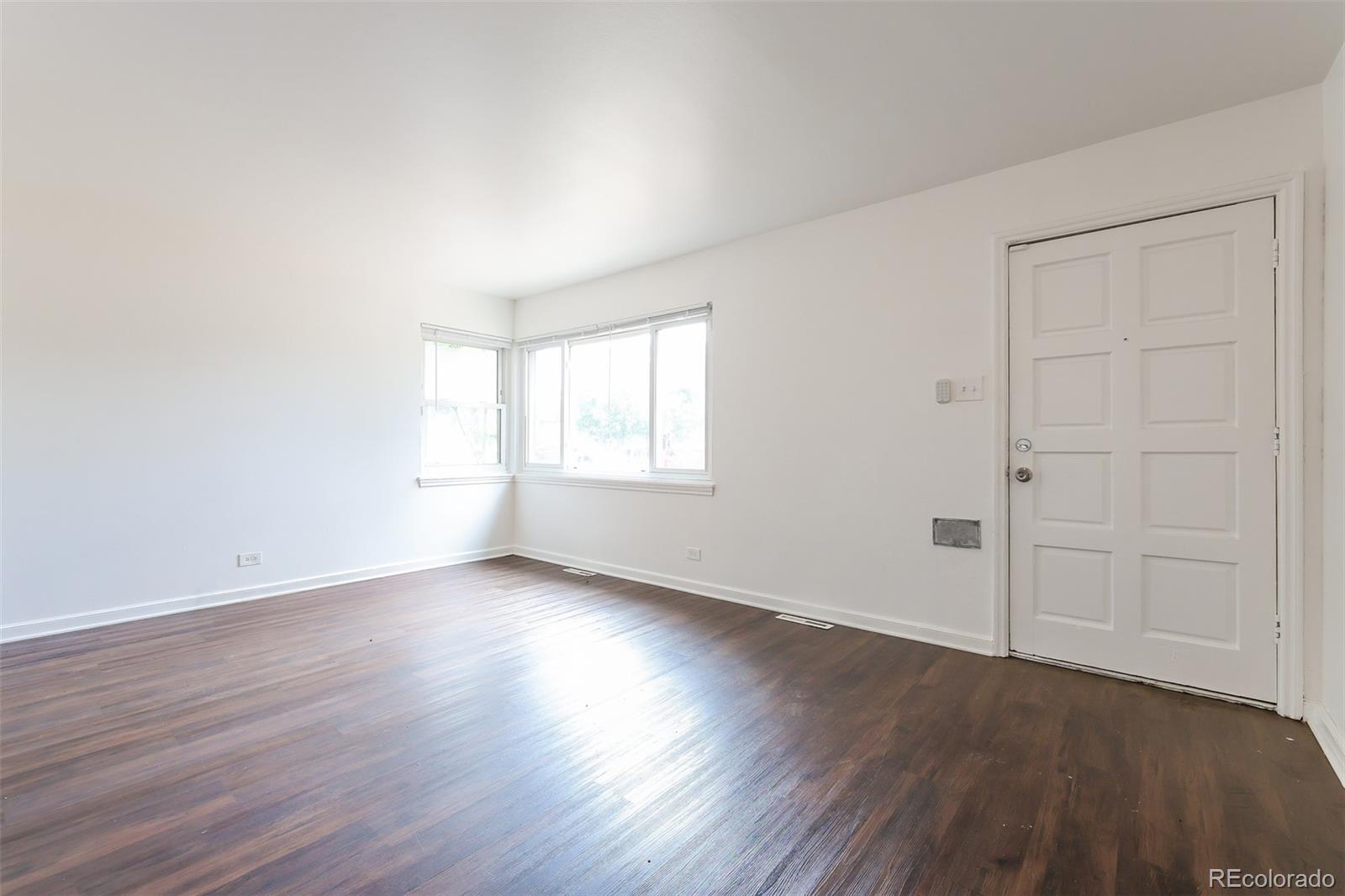MLS Image #5 for 1616  newark street,aurora, Colorado