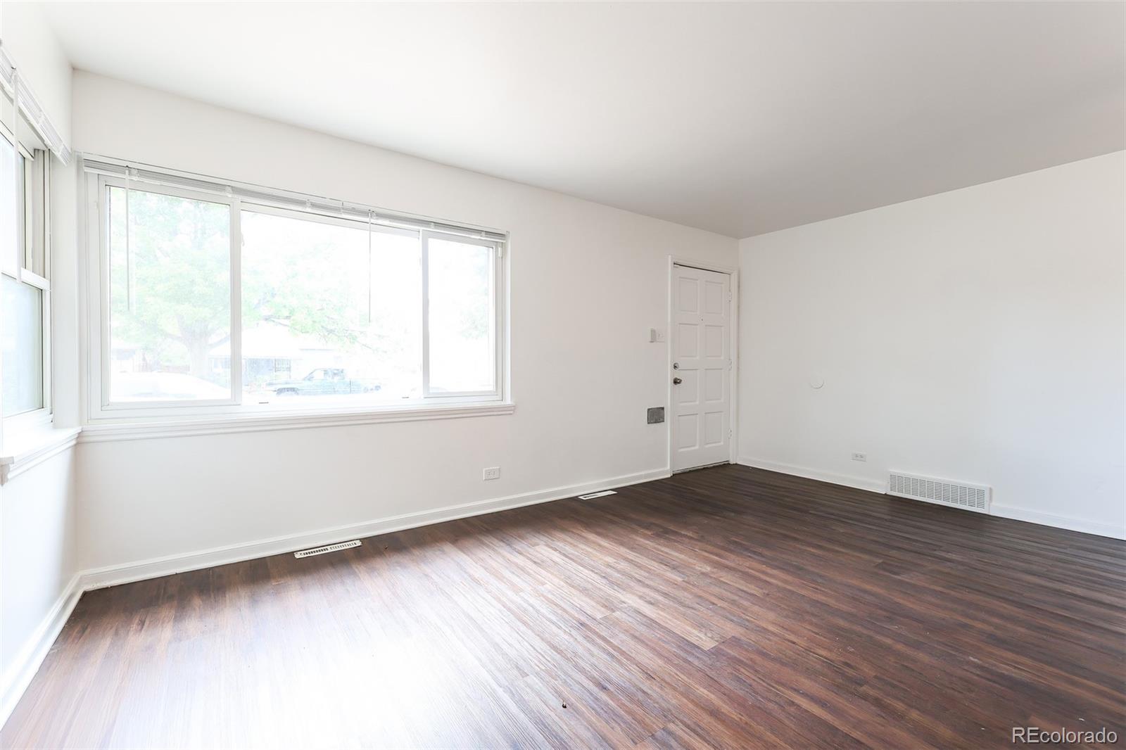 MLS Image #6 for 1616  newark street,aurora, Colorado