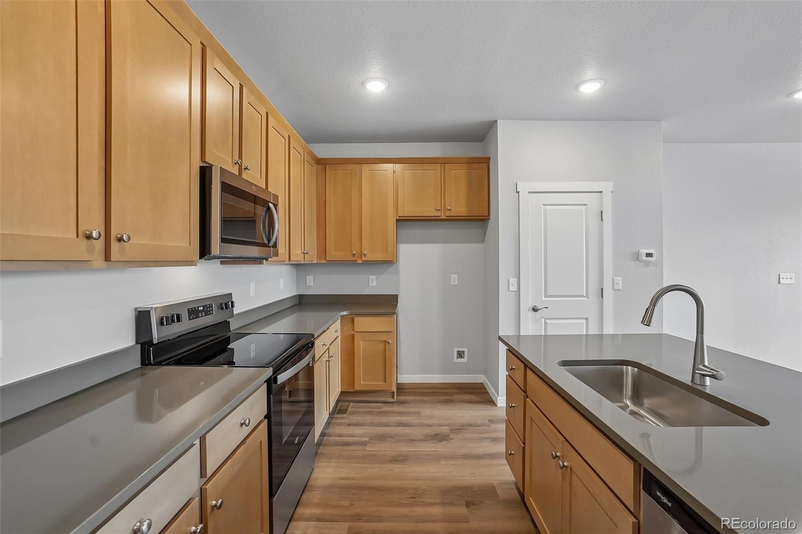 MLS Image #10 for 24161 e 54th place ,aurora, Colorado