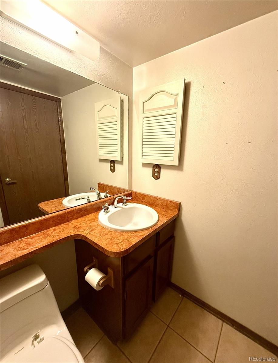 MLS Image #26 for 4705  fraser way,denver, Colorado