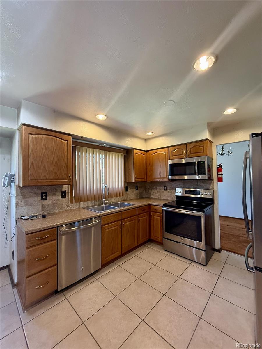 MLS Image #5 for 4705  fraser way,denver, Colorado