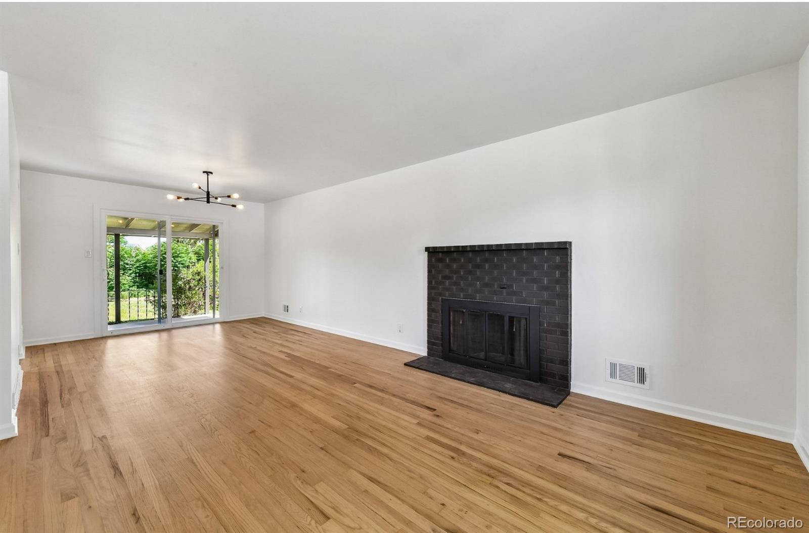 MLS Image #2 for 9944  bruce lane,denver, Colorado