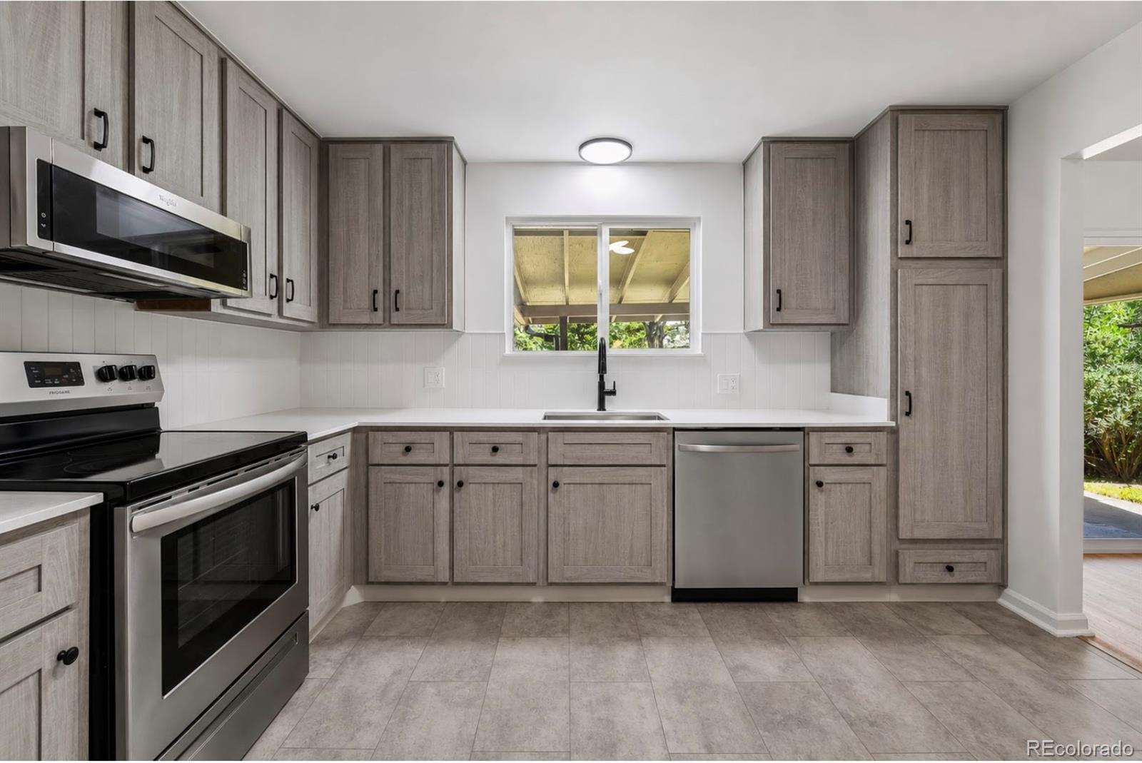 MLS Image #6 for 9944  bruce lane,denver, Colorado