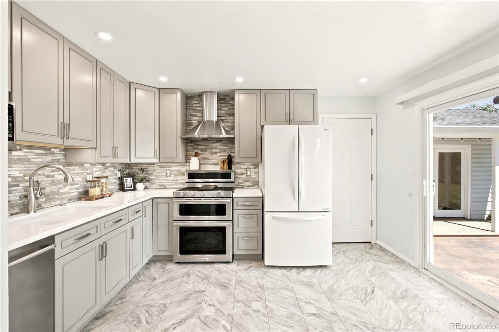 MLS Image #7 for 4450 s braun court,morrison, Colorado