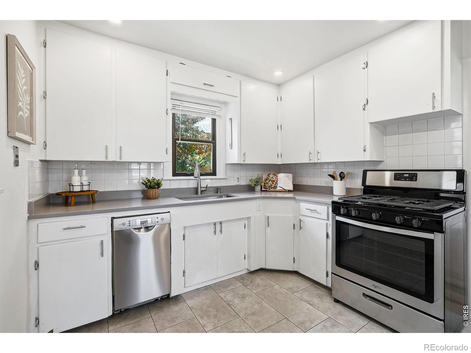 MLS Image #12 for 511 e baseline road,lafayette, Colorado