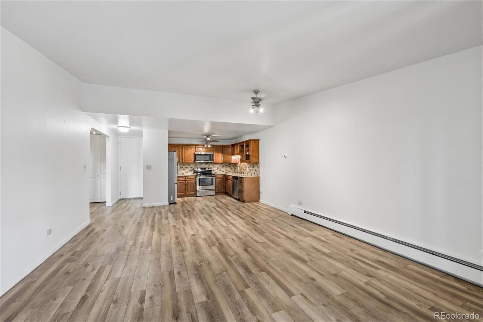 MLS Image #4 for 675 s clinton street 11b,denver, Colorado
