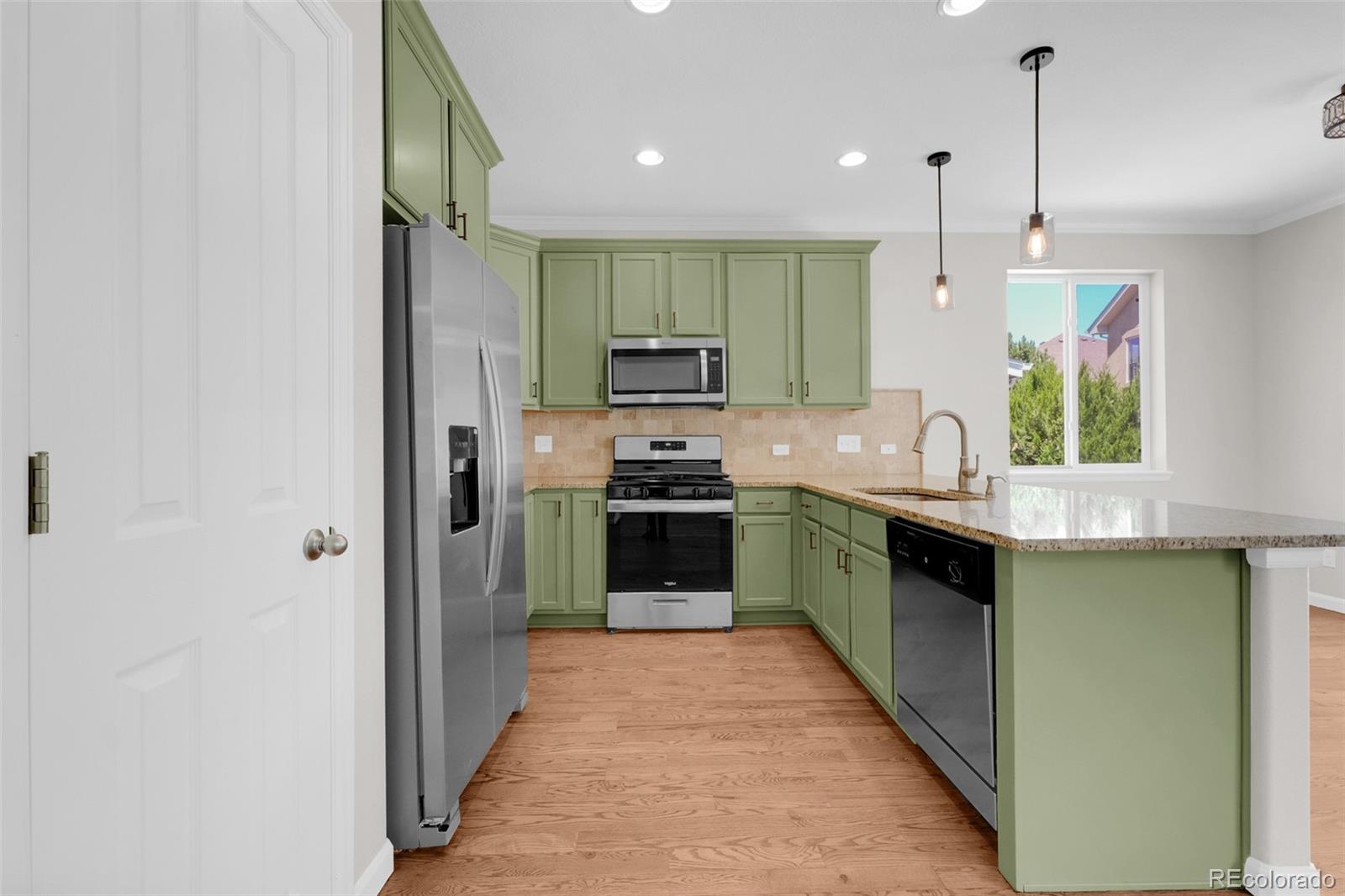 MLS Image #9 for 960  fire rock place,colorado springs, Colorado