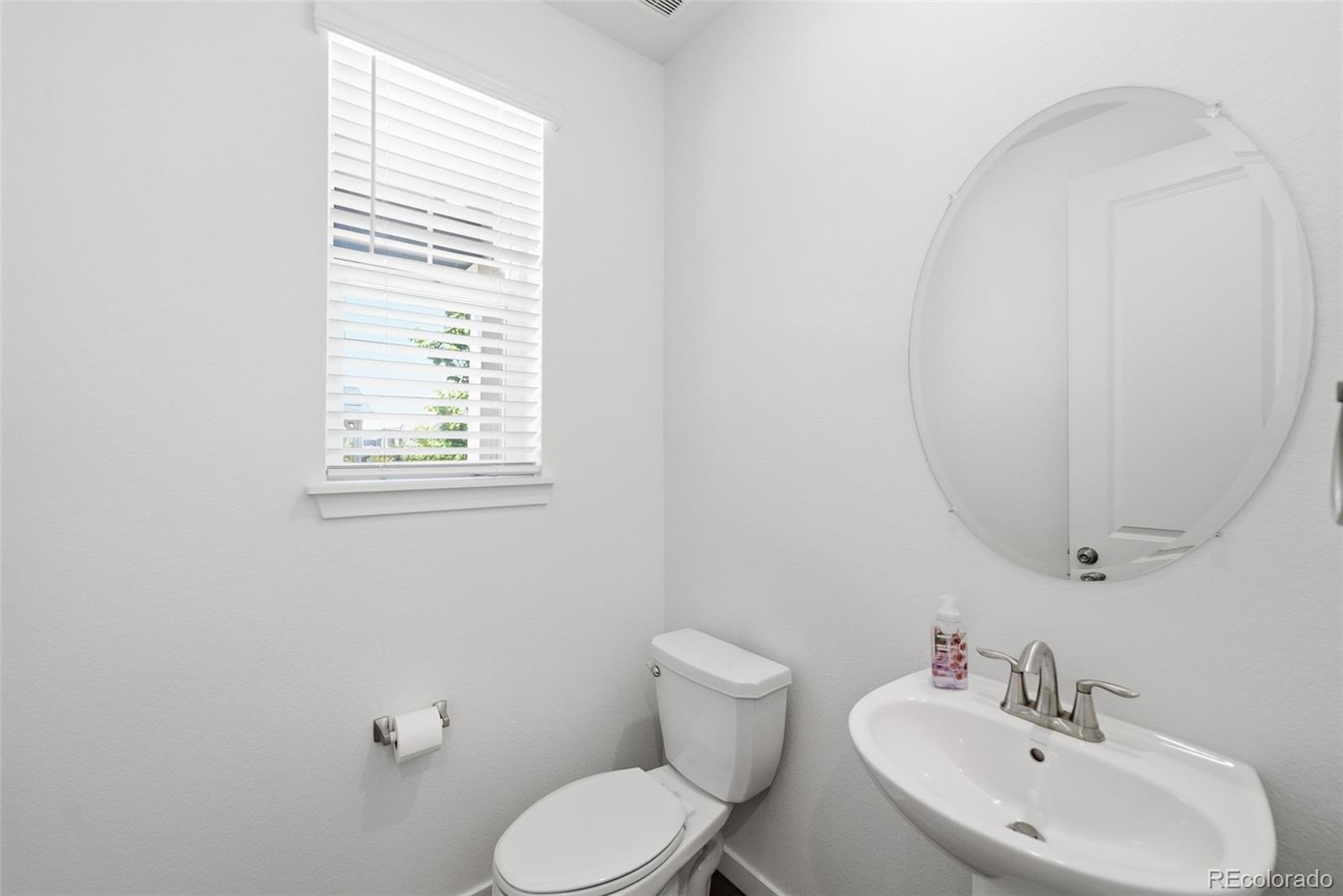 MLS Image #3 for 17540 e 95th place,commerce city, Colorado