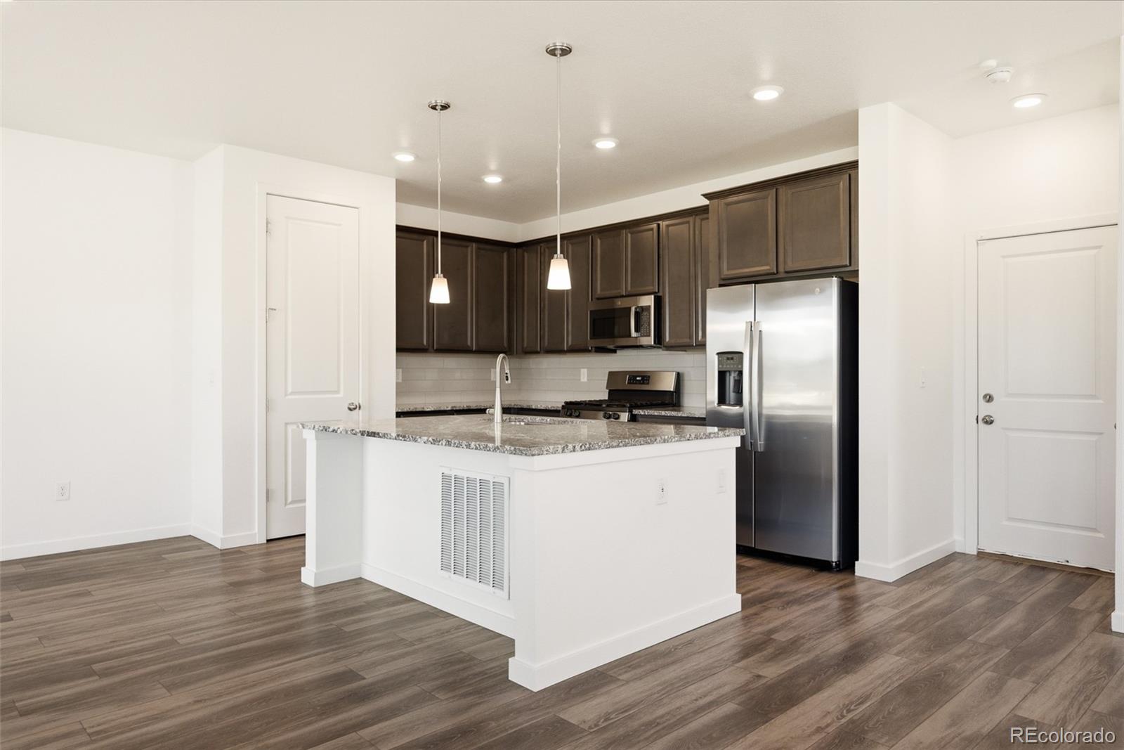 MLS Image #6 for 17540 e 95th place,commerce city, Colorado