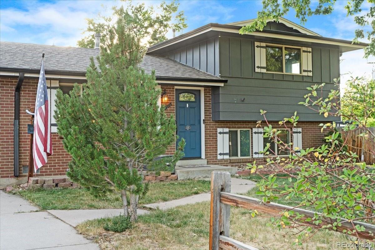 MLS Image #2 for 1505 s endicott street,lakewood, Colorado