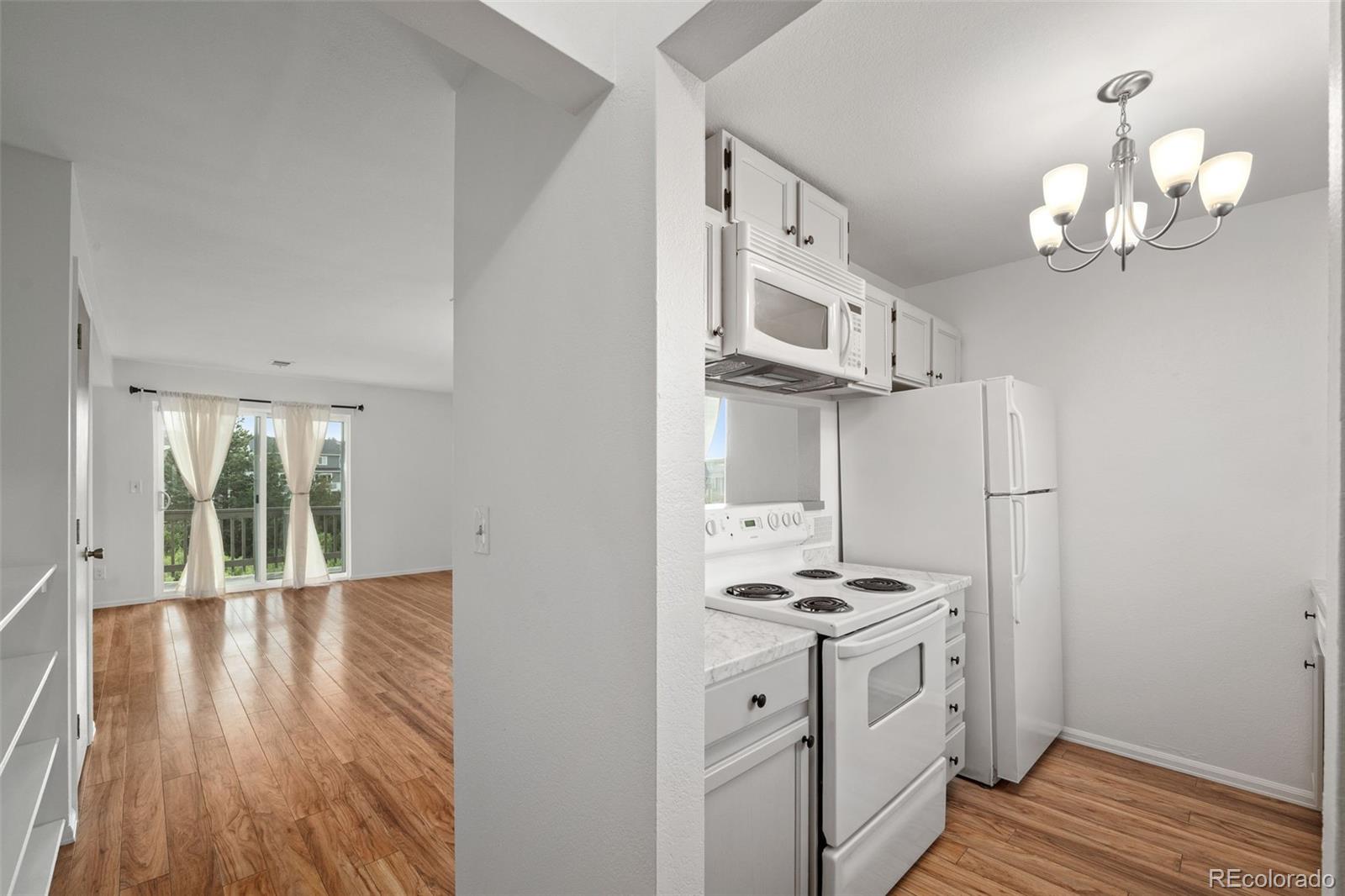 MLS Image #5 for 1141 s gilbert street 204,castle rock, Colorado