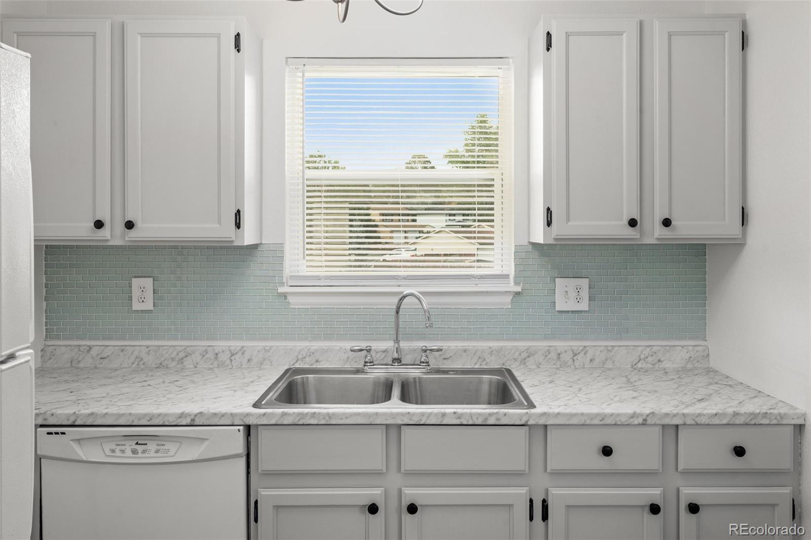 MLS Image #7 for 1141 s gilbert street 204,castle rock, Colorado