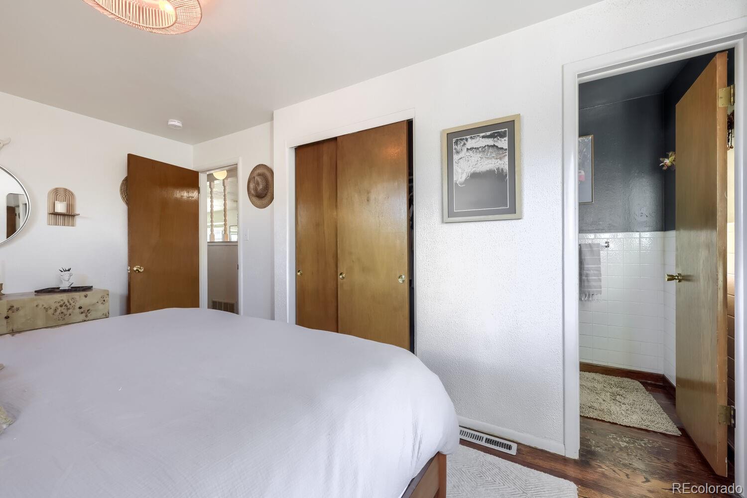MLS Image #22 for 7678  elmwood lane,denver, Colorado