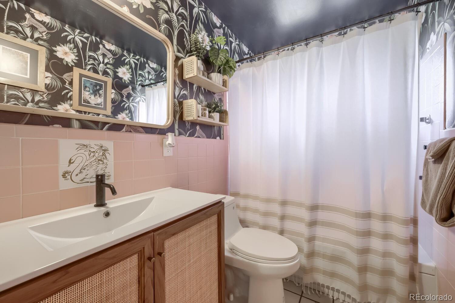 MLS Image #28 for 7678  elmwood lane,denver, Colorado