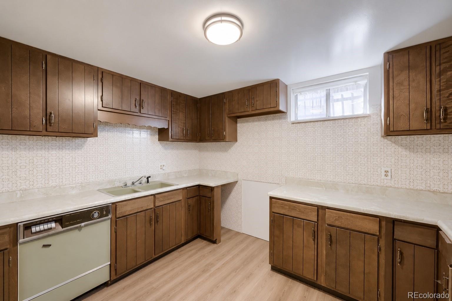 MLS Image #36 for 7678  elmwood lane,denver, Colorado